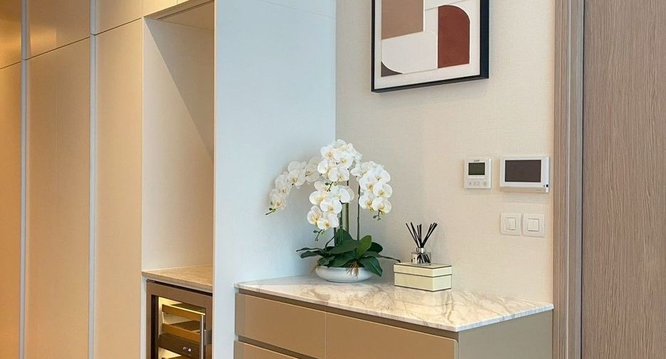 For rent 1 bed condo in Pathum Wan, Bangkok