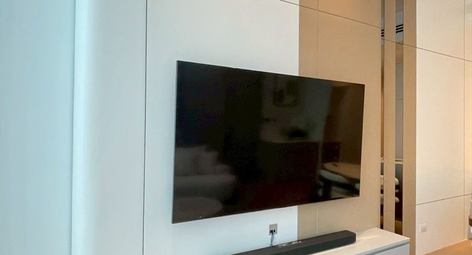 For rent 1 bed condo in Pathum Wan, Bangkok