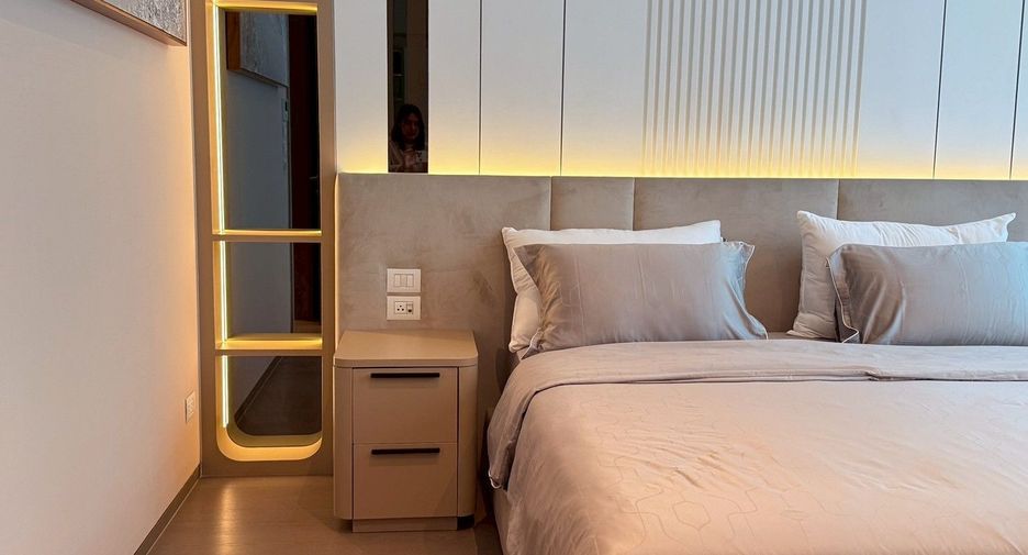 For rent 1 bed condo in Pathum Wan, Bangkok