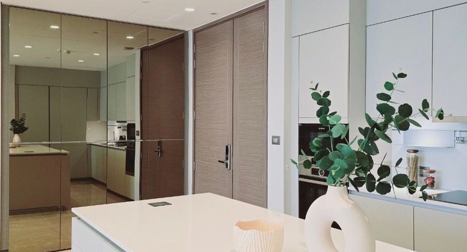 À louer 2 chambres condo à Pathum Wan, Bangkok