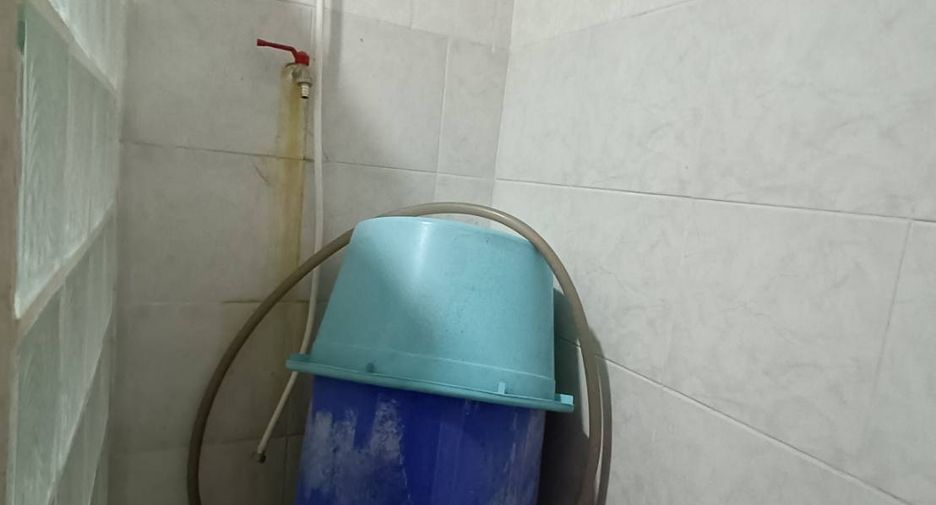 For sale 5 bedrooms townhouse in Bang Khun Thian, Bangkok
