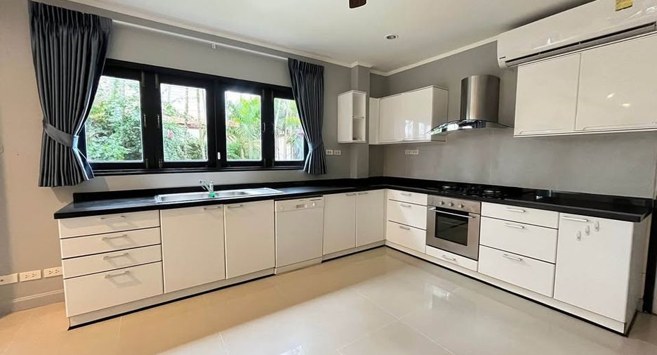 For rent 4 bedrooms house in Thalang, Phuket