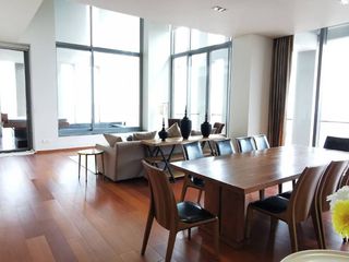 Condo en venta de 4 habitaciones en Sathon, Bangkok