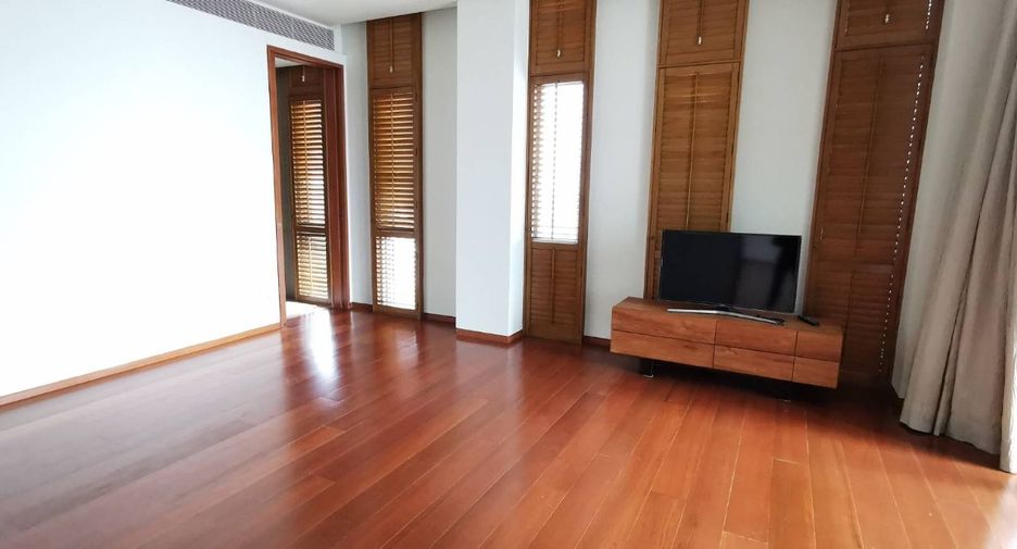 À vendre 4 chambres condo à Sathon, Bangkok