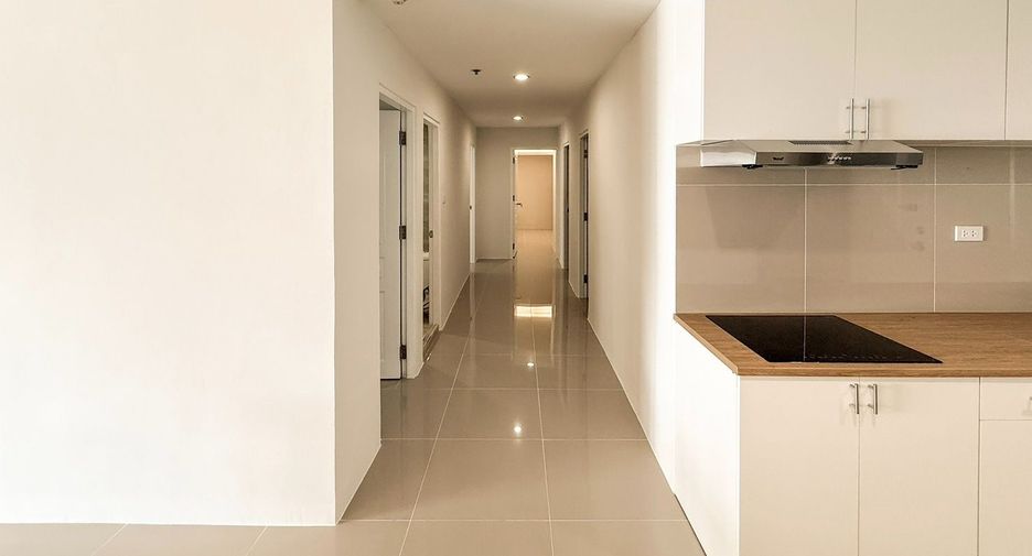 Wohnung zur Miete mit 4 Zimmer in Khlong Toei, Bangkok