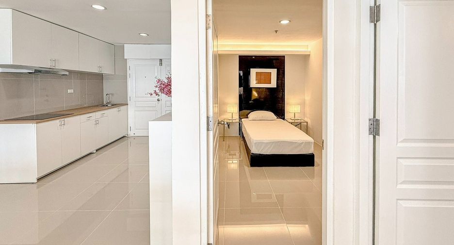 Wohnung zur Miete mit 4 Zimmer in Khlong Toei, Bangkok