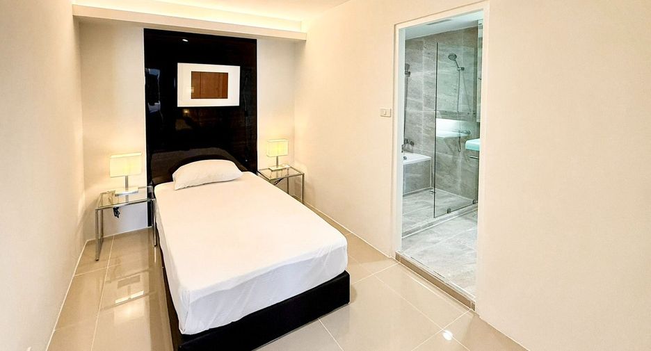 Wohnung zur Miete mit 4 Zimmer in Khlong Toei, Bangkok