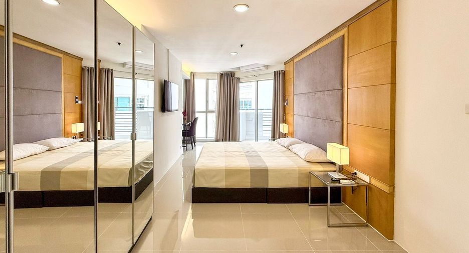 Wohnung zur Miete mit 4 Zimmer in Khlong Toei, Bangkok