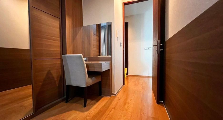 For sale 2 bedrooms condo in Watthana, Bangkok