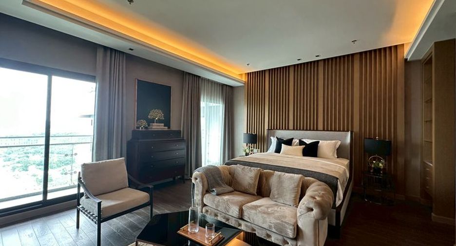 For sale 3 bedrooms condo in Si Racha, Chonburi