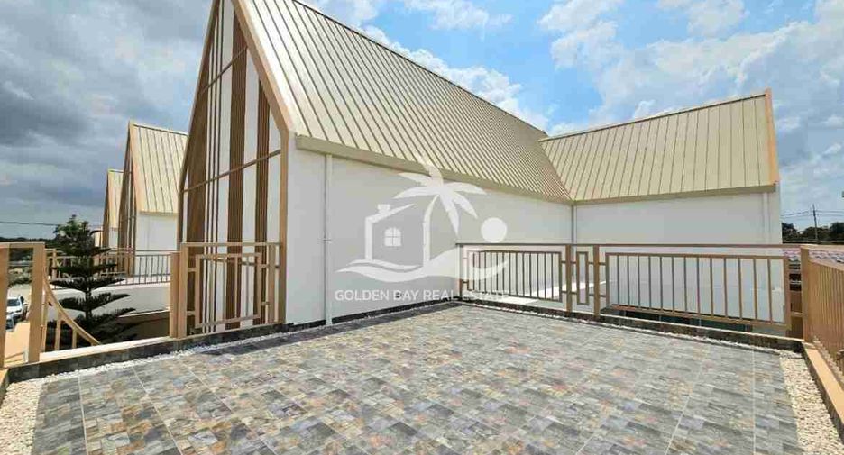 Casa en alquiler y en venta de 3 habitaciones en Bang Lamung, Chonburi