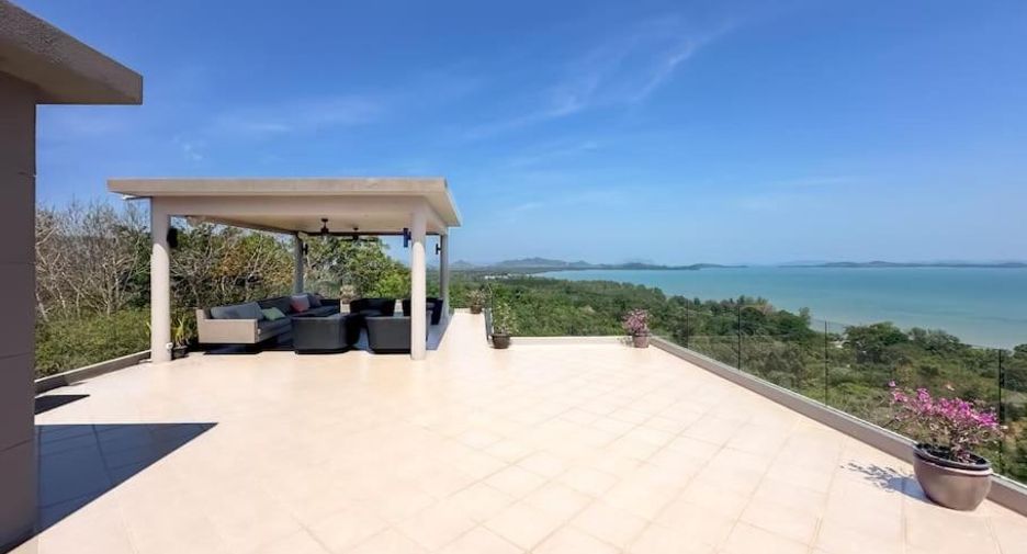 For rent 5 bedrooms villa in Thalang, Phuket