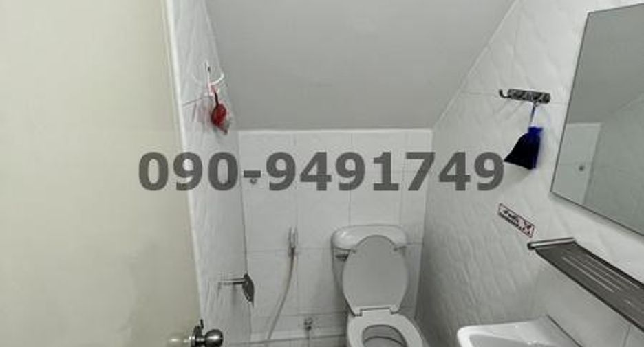 For rent 1 bed retail Space in Din Daeng, Bangkok