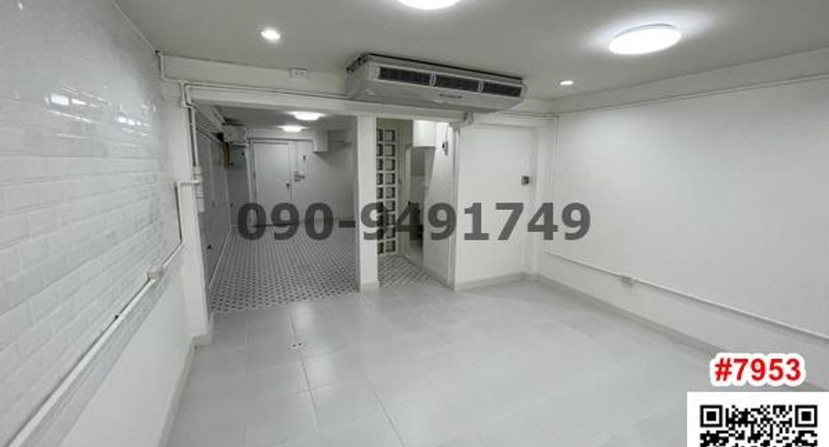 For rent 1 bed retail Space in Din Daeng, Bangkok