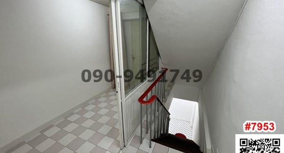 For rent 1 bed retail Space in Din Daeng, Bangkok