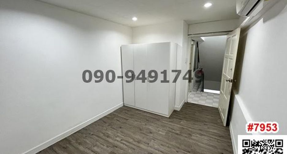 For rent 1 bed retail Space in Din Daeng, Bangkok