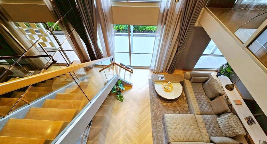 For sale 2 bedrooms condo in Watthana, Bangkok