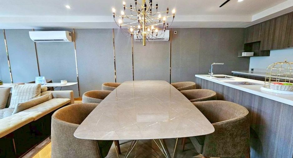 For sale 2 bedrooms condo in Watthana, Bangkok