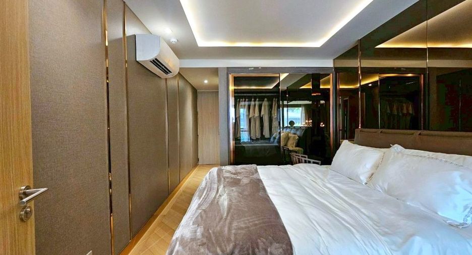 For sale 2 bedrooms condo in Watthana, Bangkok