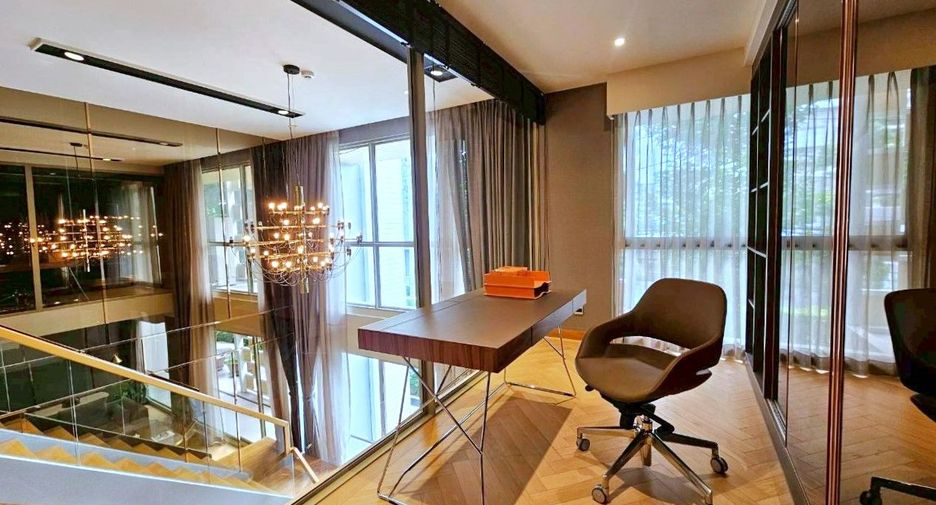 For sale 2 bedrooms condo in Watthana, Bangkok