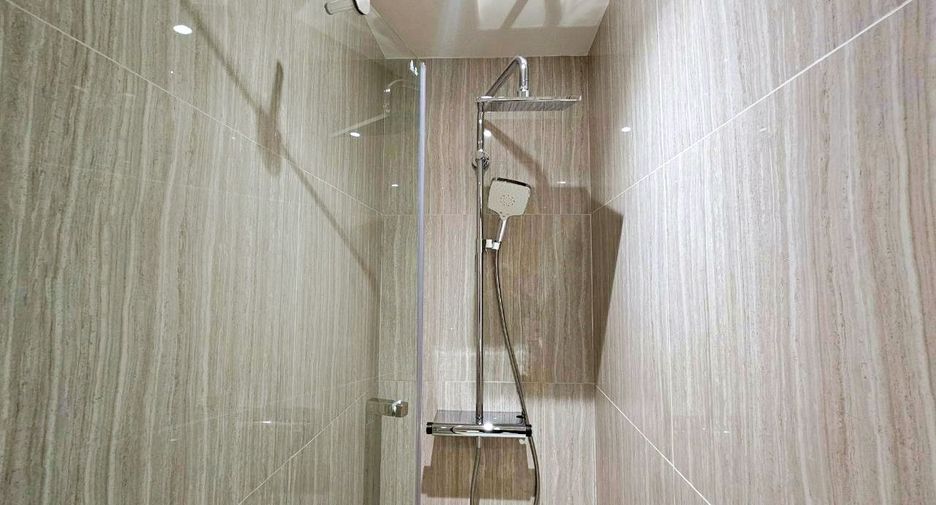 For sale 2 bedrooms condo in Watthana, Bangkok