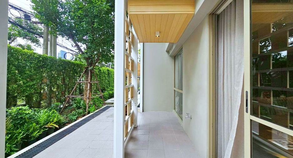 For sale 2 bedrooms condo in Watthana, Bangkok