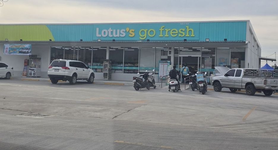 Haus zum Kauf mit 5 Zimmer in Bang Lamung, Chonburi