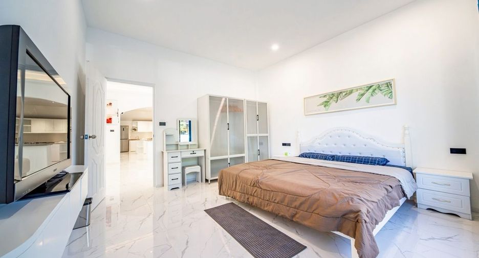 Haus zum Kauf mit 5 Zimmer in Bang Lamung, Chonburi