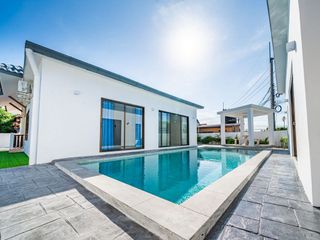Haus zum Kauf mit 5 Zimmer in Bang Lamung, Chonburi