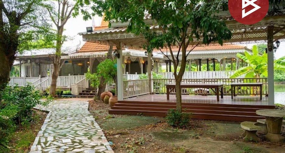 For sale 34 bedrooms house in Ban Mi, Lopburi