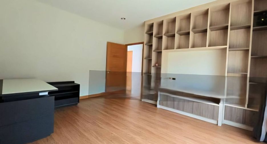 Villa en venta de 3 habitaciones en Bang Lamung, Chonburi