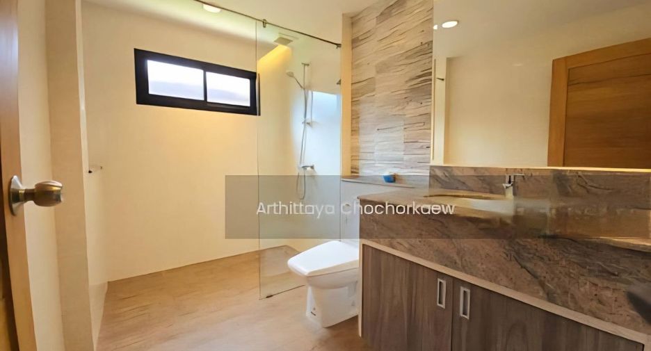 Villa en venta de 3 habitaciones en Bang Lamung, Chonburi