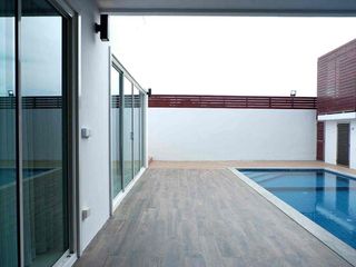 Villa en alquiler y en venta de 4 habitaciones en Bang Lamung, Chonburi
