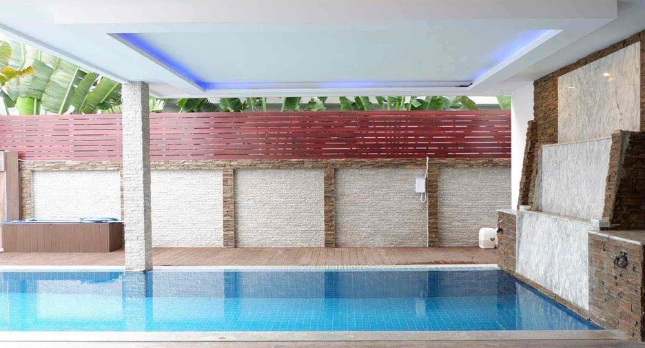 Villa en alquiler y en venta de 4 habitaciones en Bang Lamung, Chonburi