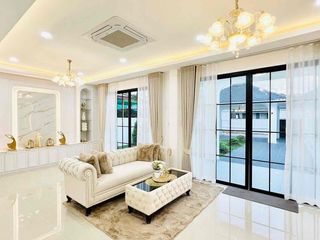For sale 3 bedrooms villa in Bang Lamung, Chonburi