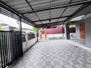 For sale 4 bedrooms house in Lat Krabang, Bangkok
