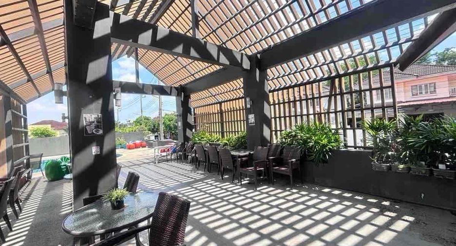 For sale 4 bedrooms house in Lat Krabang, Bangkok
