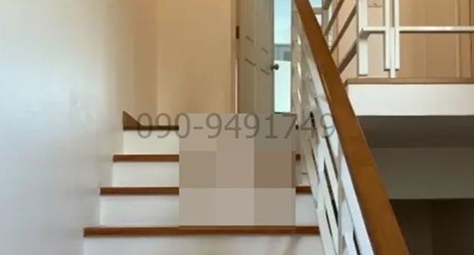 For rent 4 bedrooms townhouse in Prawet, Bangkok