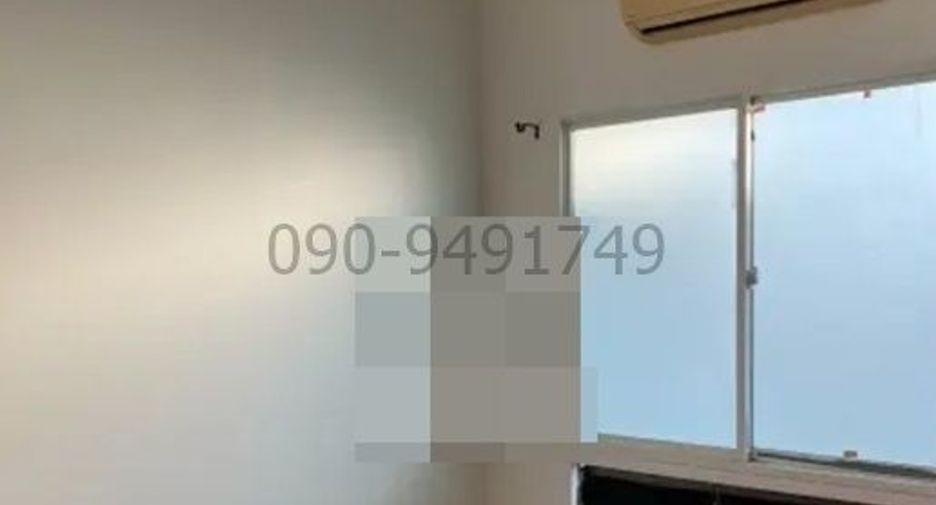 For rent 4 bedrooms townhouse in Prawet, Bangkok