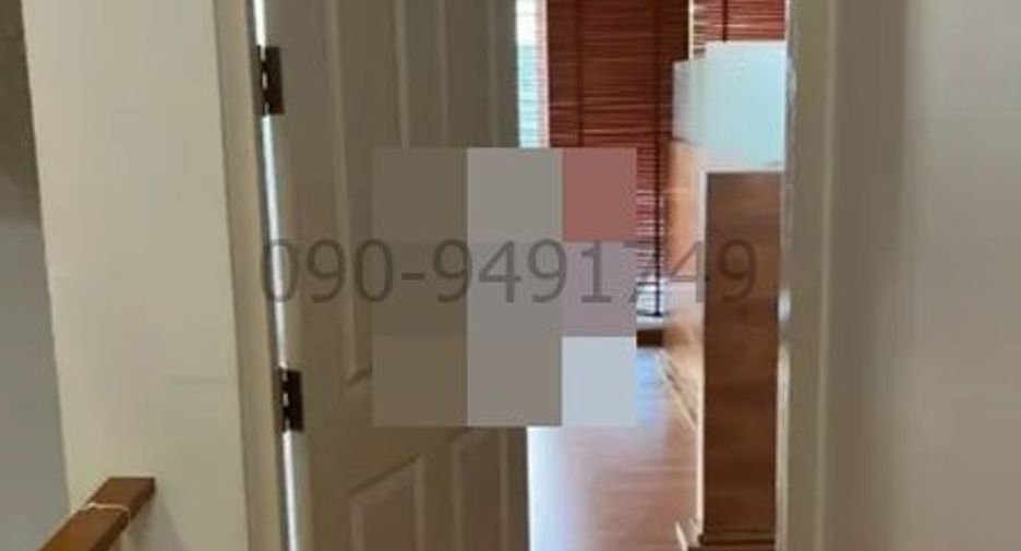 For rent 4 bedrooms townhouse in Prawet, Bangkok