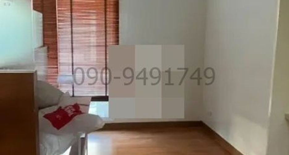 For rent 4 bedrooms townhouse in Prawet, Bangkok