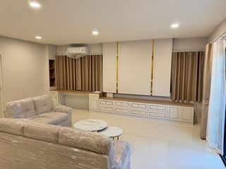 À louer 4 chambres maison à Bang Phli, Samut Prakan