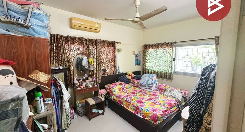 Casa en venta de 4 habitaciones en Phra Samut Chedi, Samut Prakan