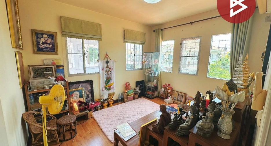 Casa en venta de 4 habitaciones en Phra Samut Chedi, Samut Prakan