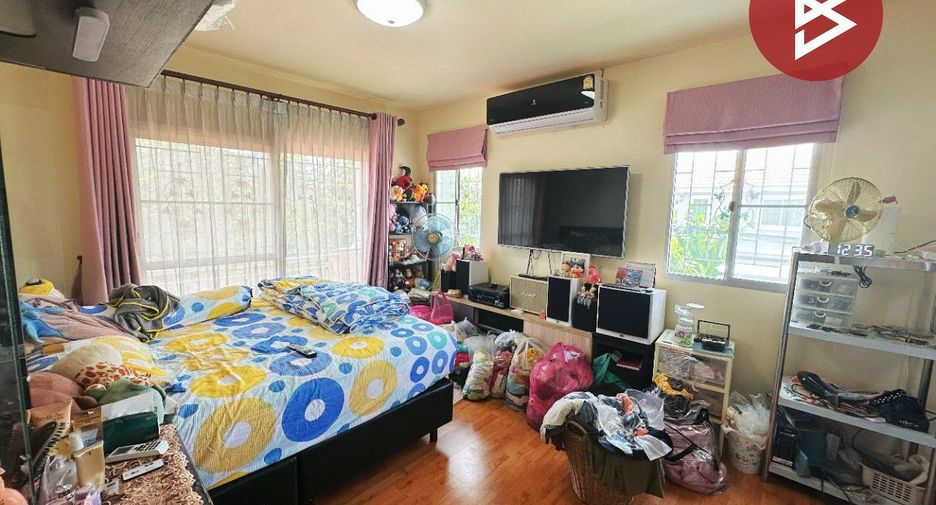 Casa en venta de 4 habitaciones en Phra Samut Chedi, Samut Prakan