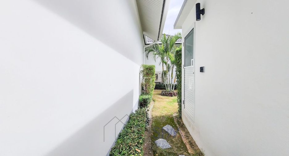 For sale 3 bedrooms villa in Hua Hin, Prachuap Khiri Khan