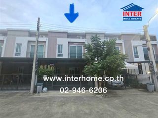 For sale 4 bedrooms townhouse in Don Mueang, Bangkok