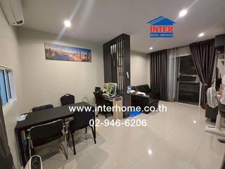 For sale 4 bedrooms townhouse in Don Mueang, Bangkok