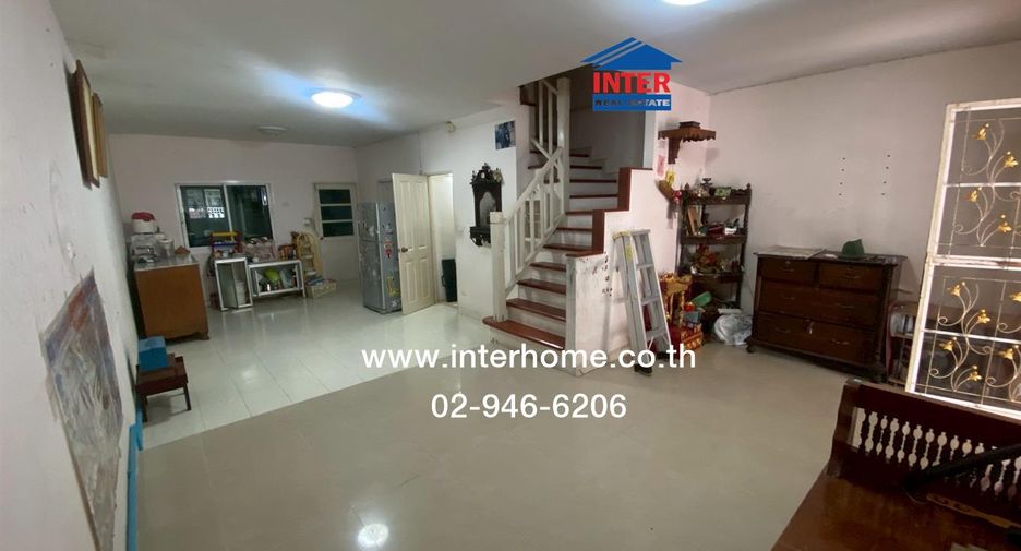 For sale 4 ベッドルーム townhouse in Thung Khru, Bangkok