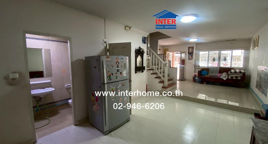 For sale 4 ベッドルーム townhouse in Thung Khru, Bangkok